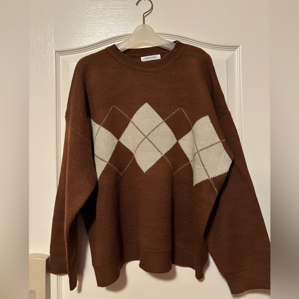 Classic Argyle Crewneck Sweater in Brown and Cream
